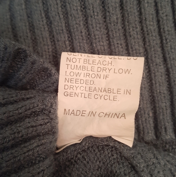 Kirundo sweater. Long sleeve turtleneck. Blueish green color. Nice Size M - Picture 4 of 8